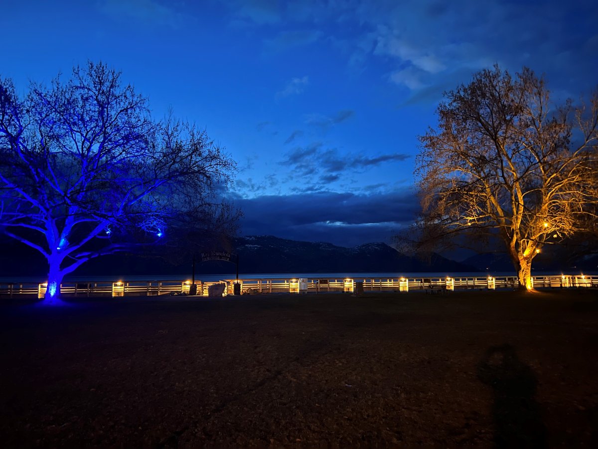 Peachland has lit up its waterfront in Ukraine's flag colours of blue and yellow to show support. 