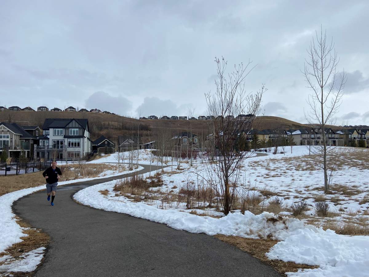 Calgary firefighter and cancer survivor, Lorne Miller training for his fitness fundraiser on March 14, 2022.