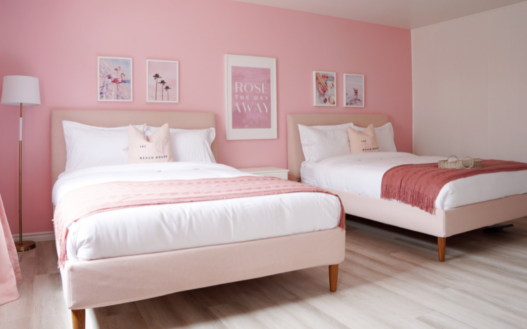 Rose Beach House hotel room
