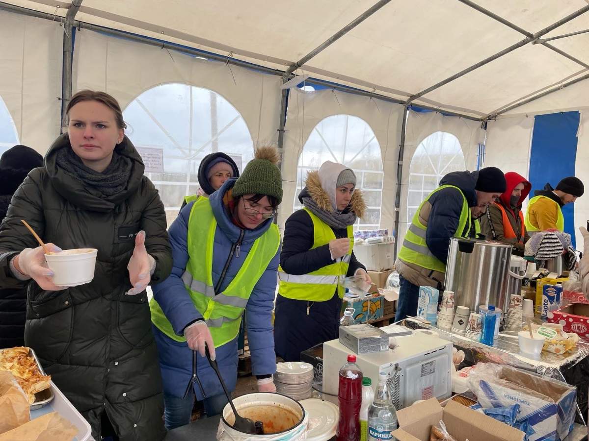 Volunteers at the relief camp near Palanca.