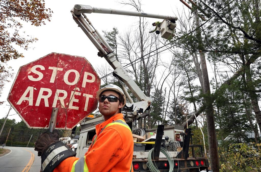 Броят на жалбите от канадци които твърдят че официалните им
