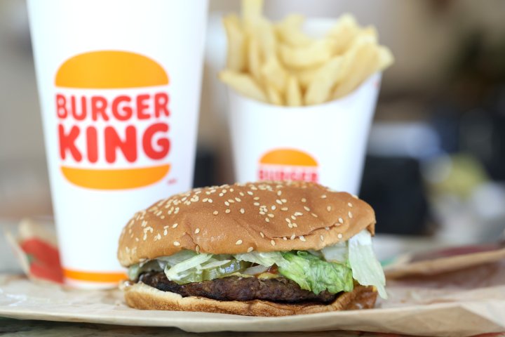 Burger King lawsuit alleges false advertising, Whoppers not whopping enough