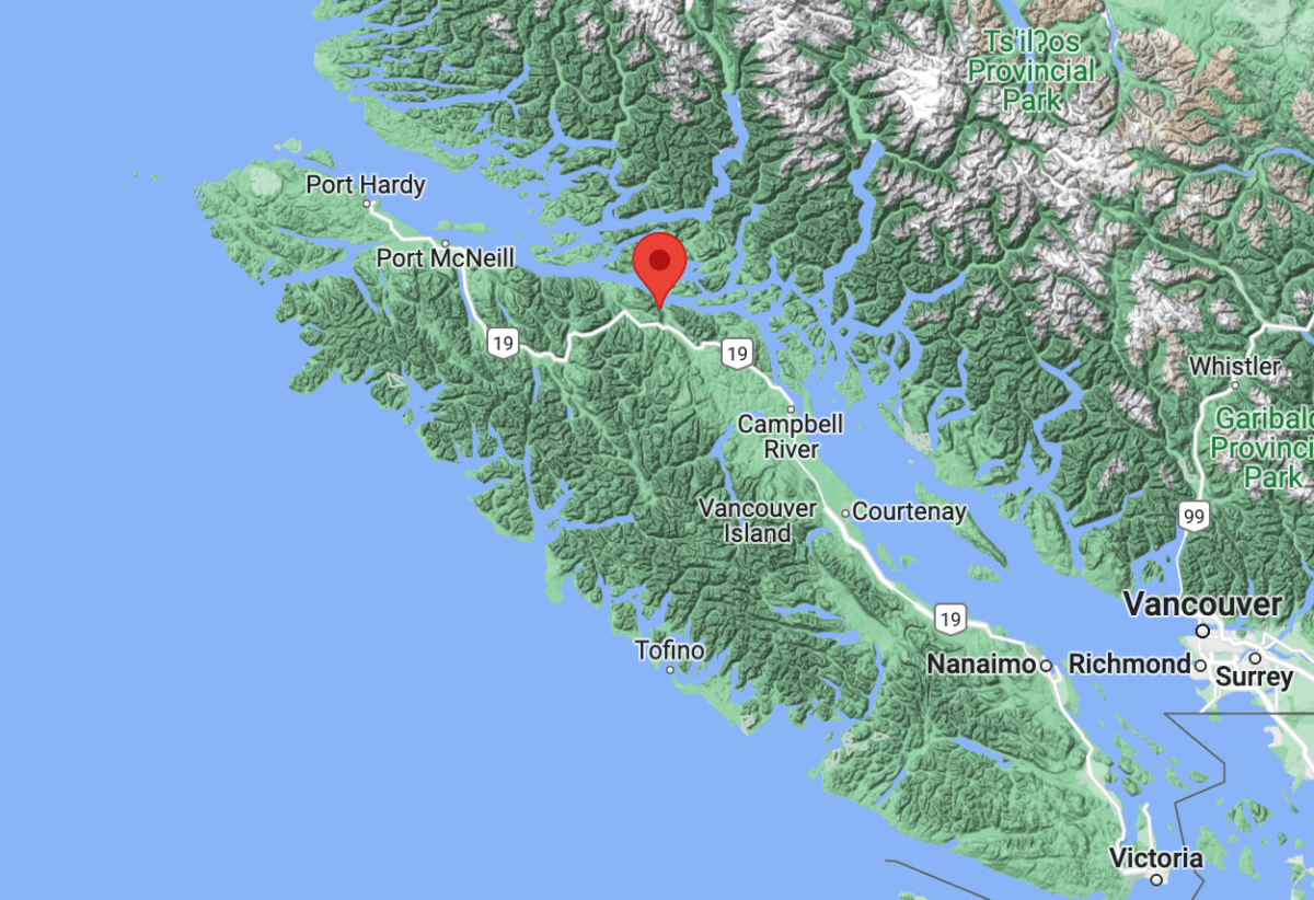 The approximate location of a helicopter crash near Sayward, B.C., on April 6, 2022.