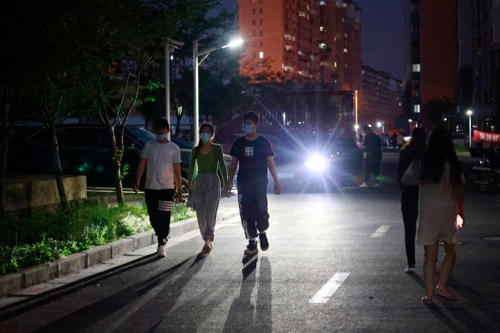 Shanghai easing COVID-19 lockdown by letting some residents out