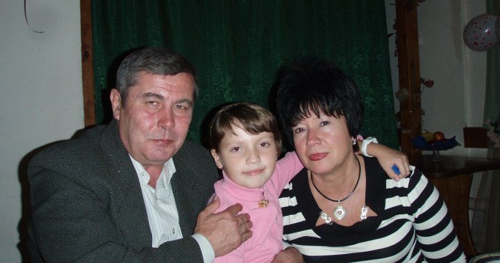 B.C. Ukrainian woman fearful for grandparents trapped in Mariupol