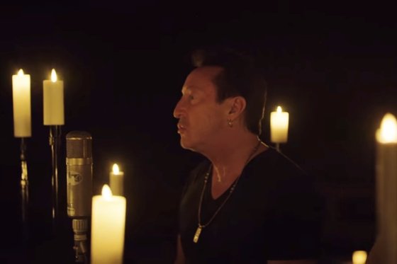 Julian Lennon performs 'Imagine' for Global Citizen's Stand Up For Ukraine with Nuno Bettencourt