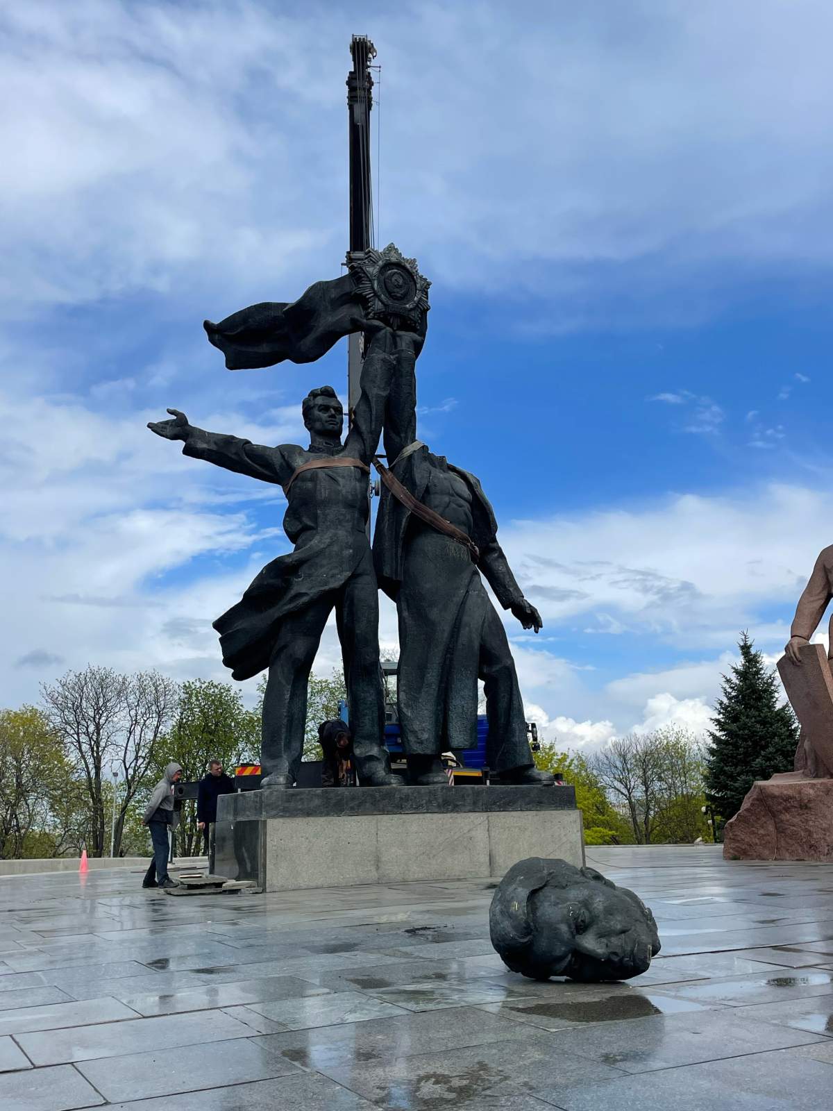 People's Friendship Arch Kyiv