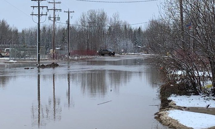 Floodwater on northern Alberta Metis settlement receding but emergency alerts remain