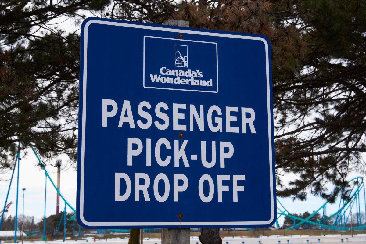 A sign at the entranceway to Canada’s Wonderland’s passenger pick-up and drop off area is pictured in Vaughan, Ont., on March 6, 2021. 