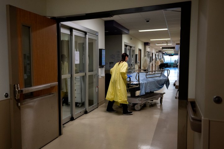 Over 40,000 have died from COVID-19 in Canada, but hospitalizations are falling again