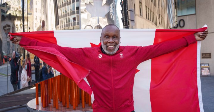 L’ancienne star du sprint Bruny Surin ravie d’être le mentor des athlètes canadiens aux Jeux olympiques de Paris en 2024