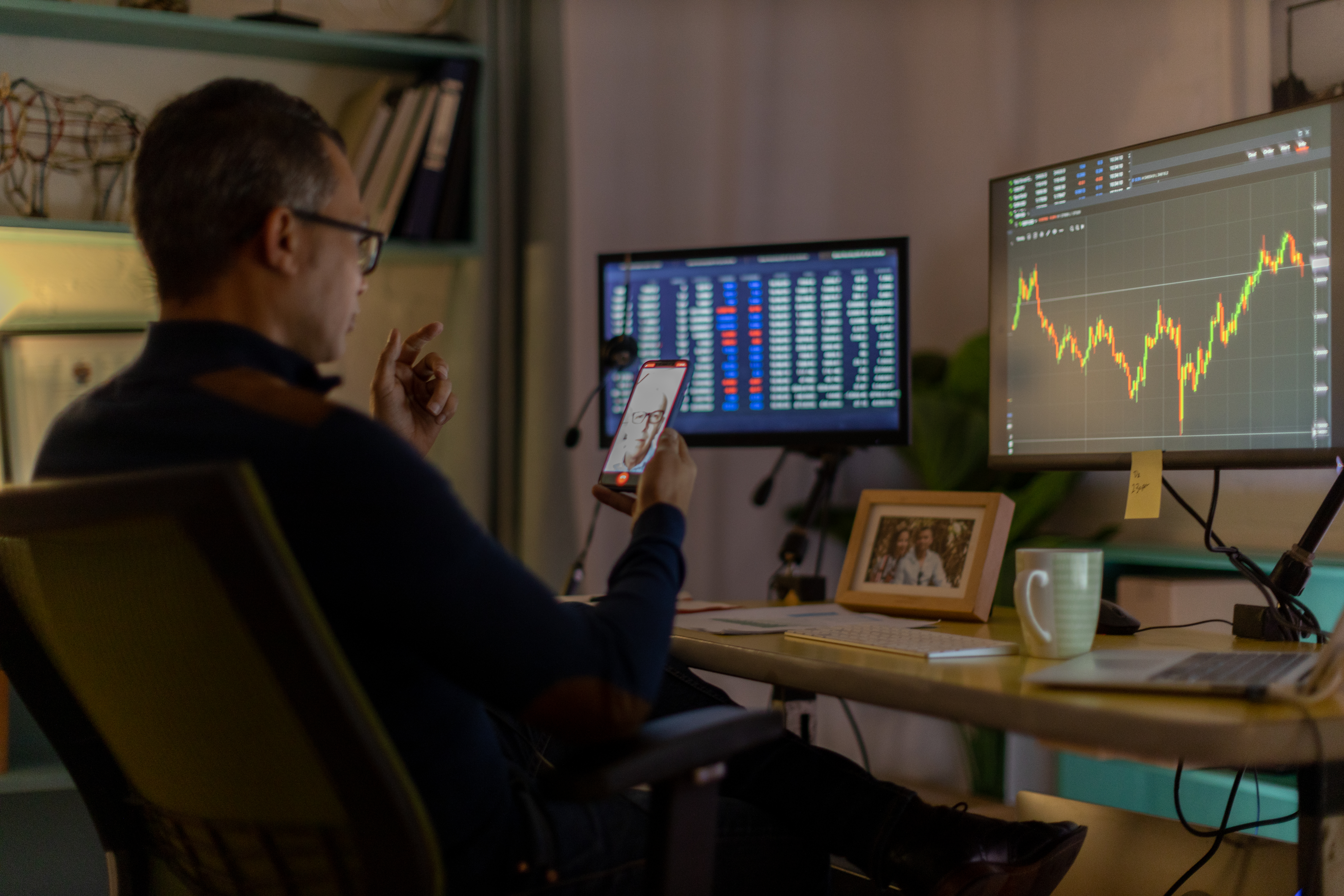 Canadians less likely to use, invest in cryptocurrency than Americans, poll  suggests - National | Globalnews.ca