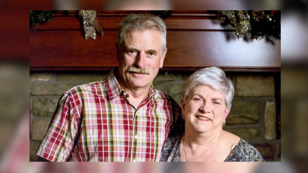 A photo of Alan and Carla Rutherford, a couple in their 60s who were killed in an arson at their Dundas home in 2018.