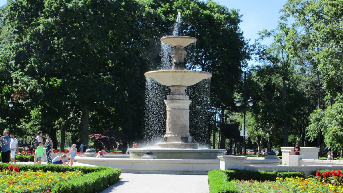 A photo of the fountain in Gage Park in June of 2019.