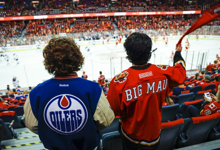 May 22, 2022, Edmonton, AB, CANADA: Edmonton Oilers fans celebrate  defeating the Calgary Flames in NHL second round playoff hockey action in  Edmonton, Sunday, May 22, 2022. (Credit Image: © Jeff Mcintosh/The