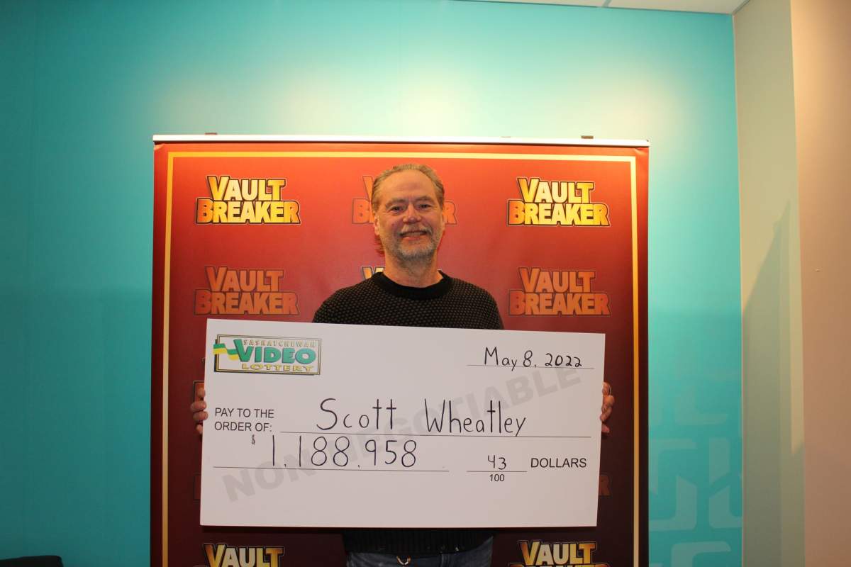 A Regina man wins the Vault Breaker jackpot of $1.1 million dollars at a VLT machine at the Four Season's sports bar. The jackpot is now reset to $500,000.
