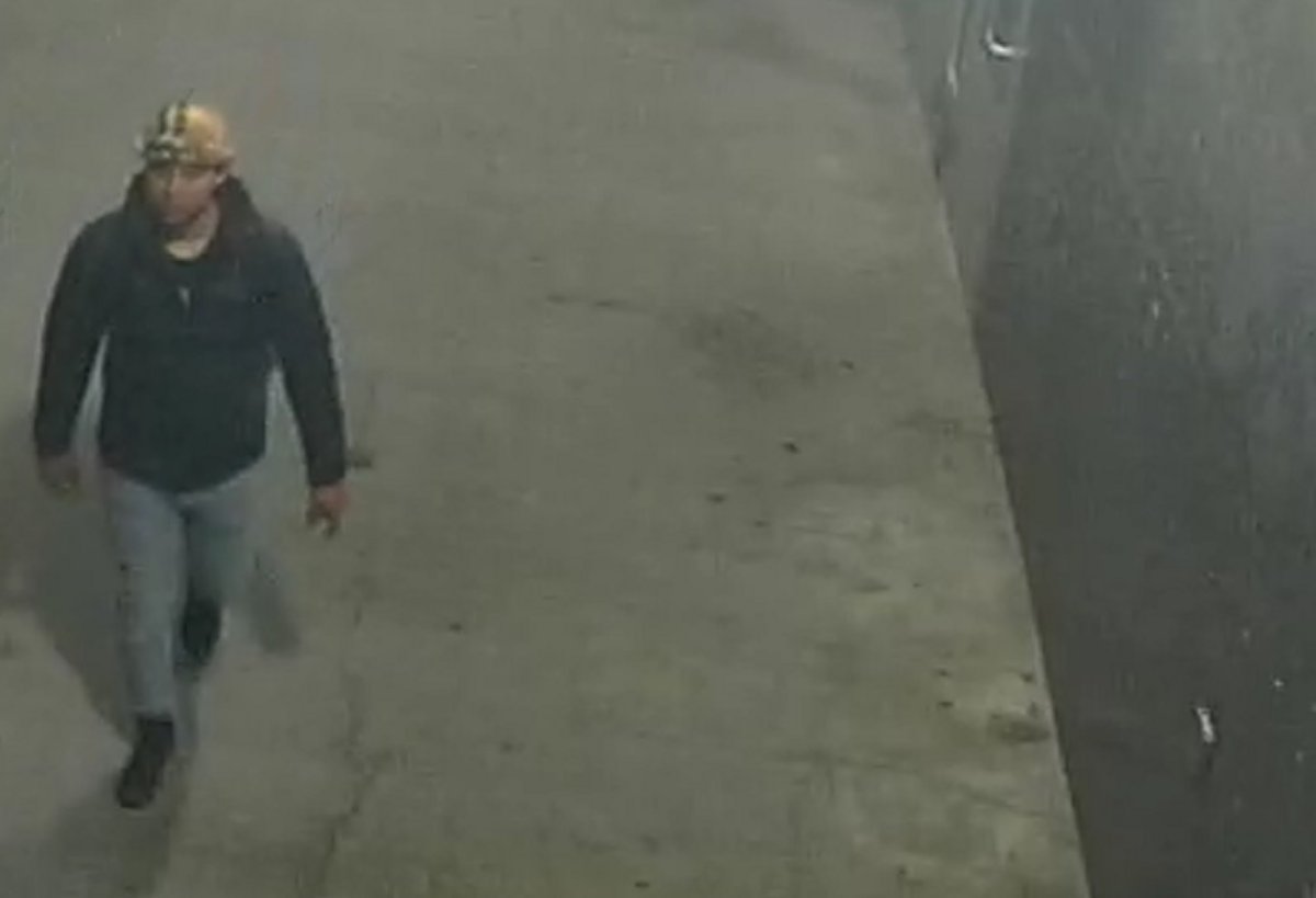 Calgary police are searching for a man believed to have deliberately set a fire in the Varsity neighbourhood early Wednesday, May 18, 2022.