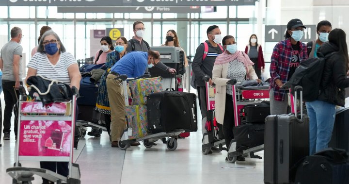 Airport delays are due to COVID-19 rules, industry group says. Do we still need them?