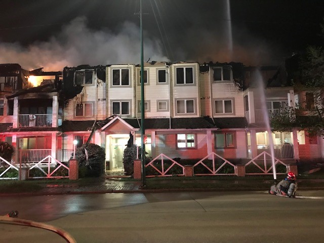 A three storey building located at 108th Street and Bryans Avenue caught fire midnight on Saturday.