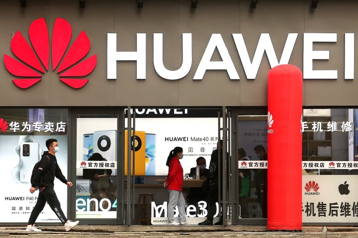 Huawei 5G ban could be costly for Canadian consumers, smaller telcos