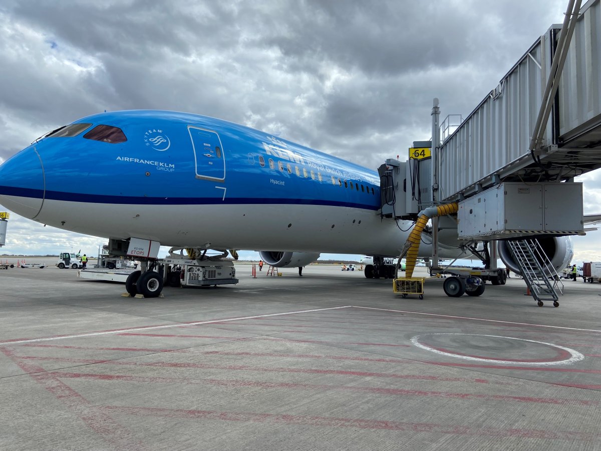 KLM's most efficient commercial flight lands at the EIA.