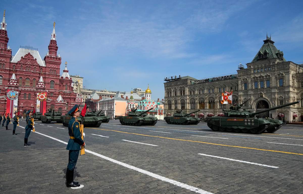 Military tanks roll through Moscow in a rehearsal of Russia's 'Victory Day' parade planned for Monday.
