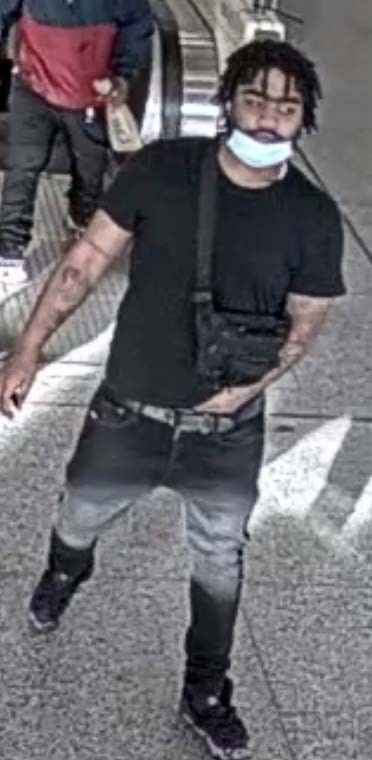 Police are seeking to identify two suspects wanted in connection with an attempted murder investigation in Toronto.