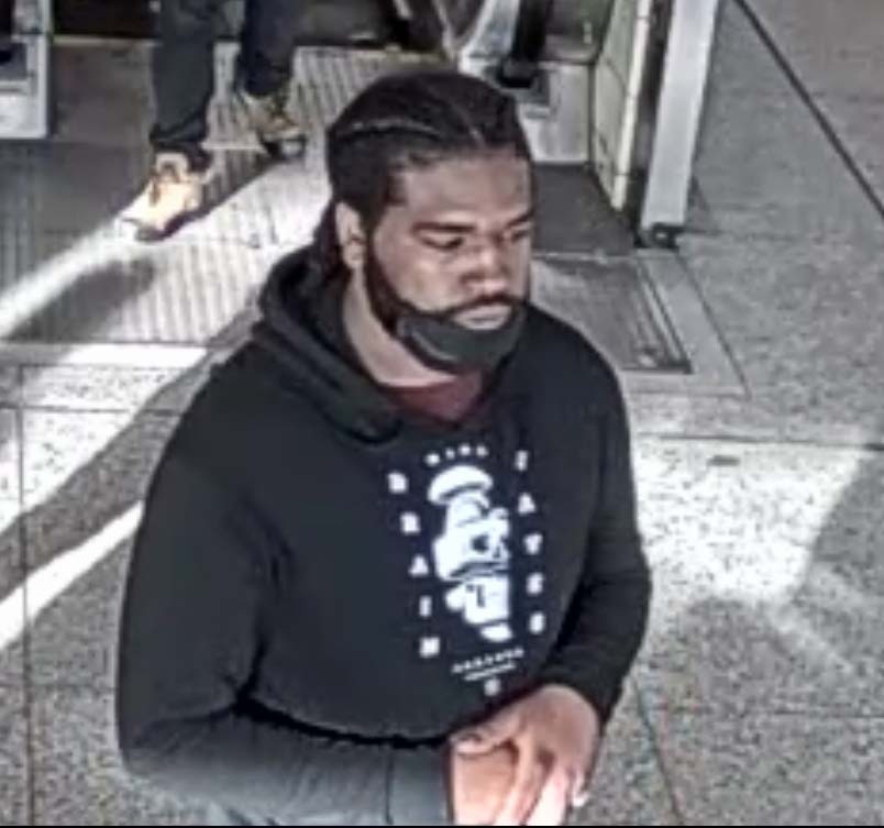 Police are seeking to identify two suspects wanted in connection with an attempted murder investigation in Toronto.
