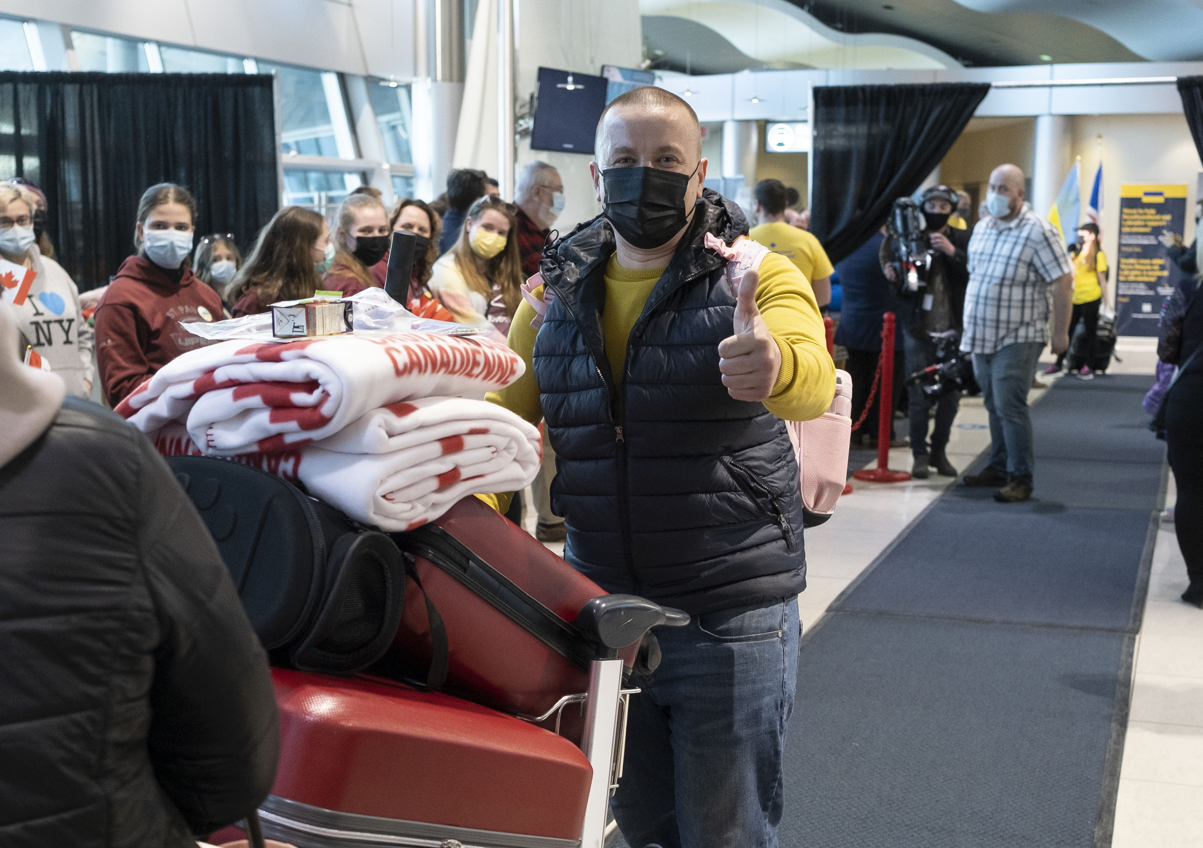 ukraine-refugee-canada-flights