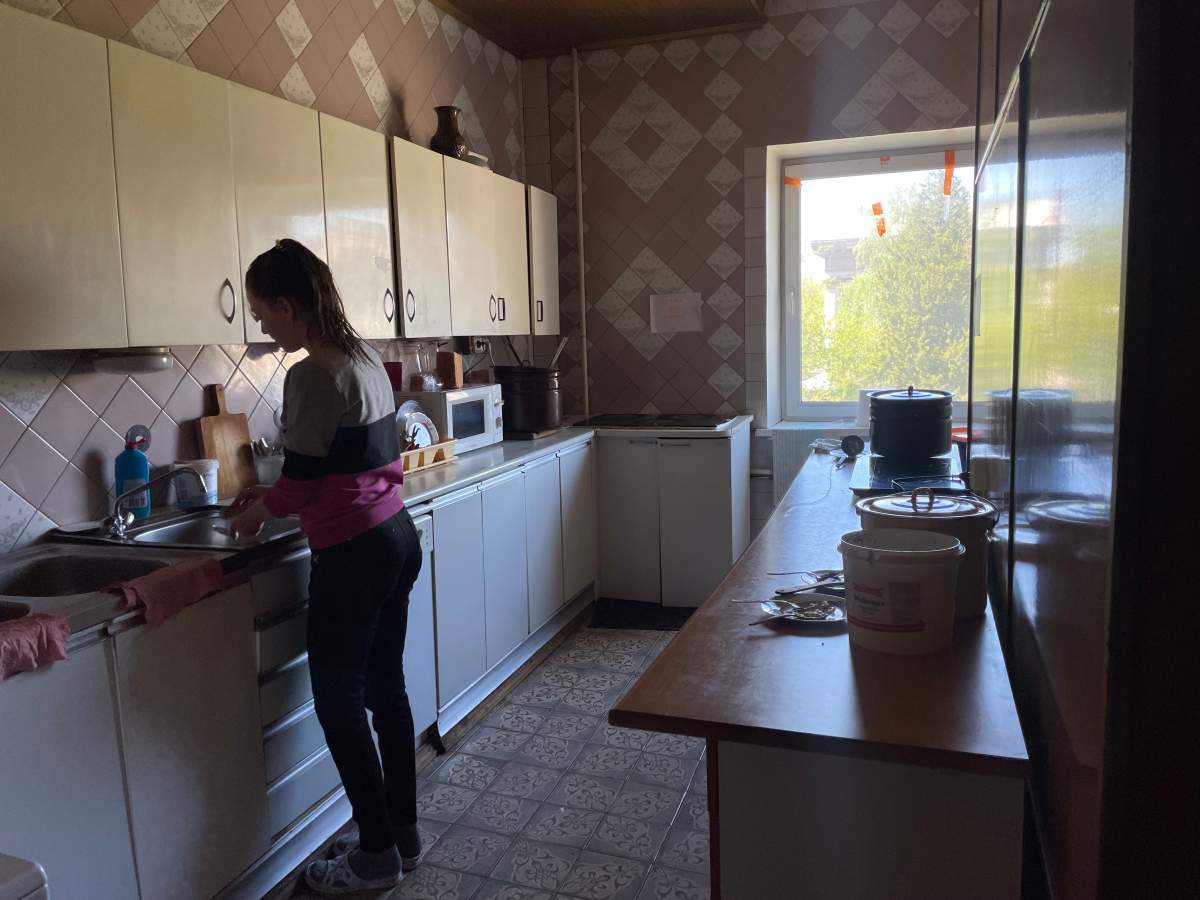 Mariupol refugee centre