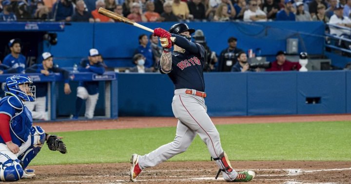 Red Sox hang on for 6-5 win over Blue Jays