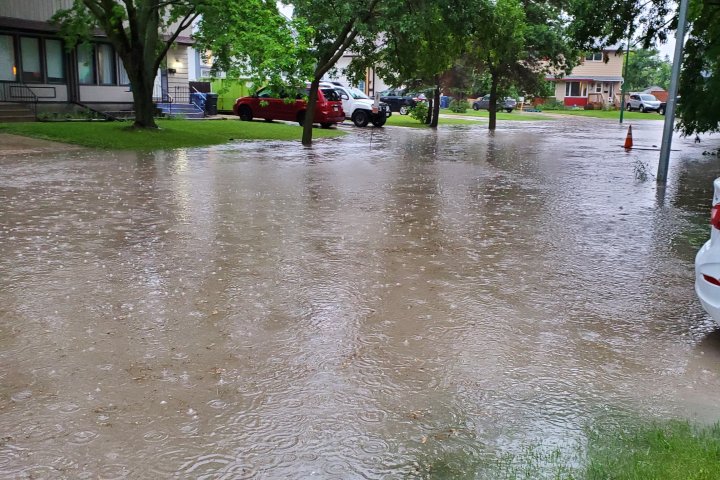 Flash flooding soaks Winnipeg