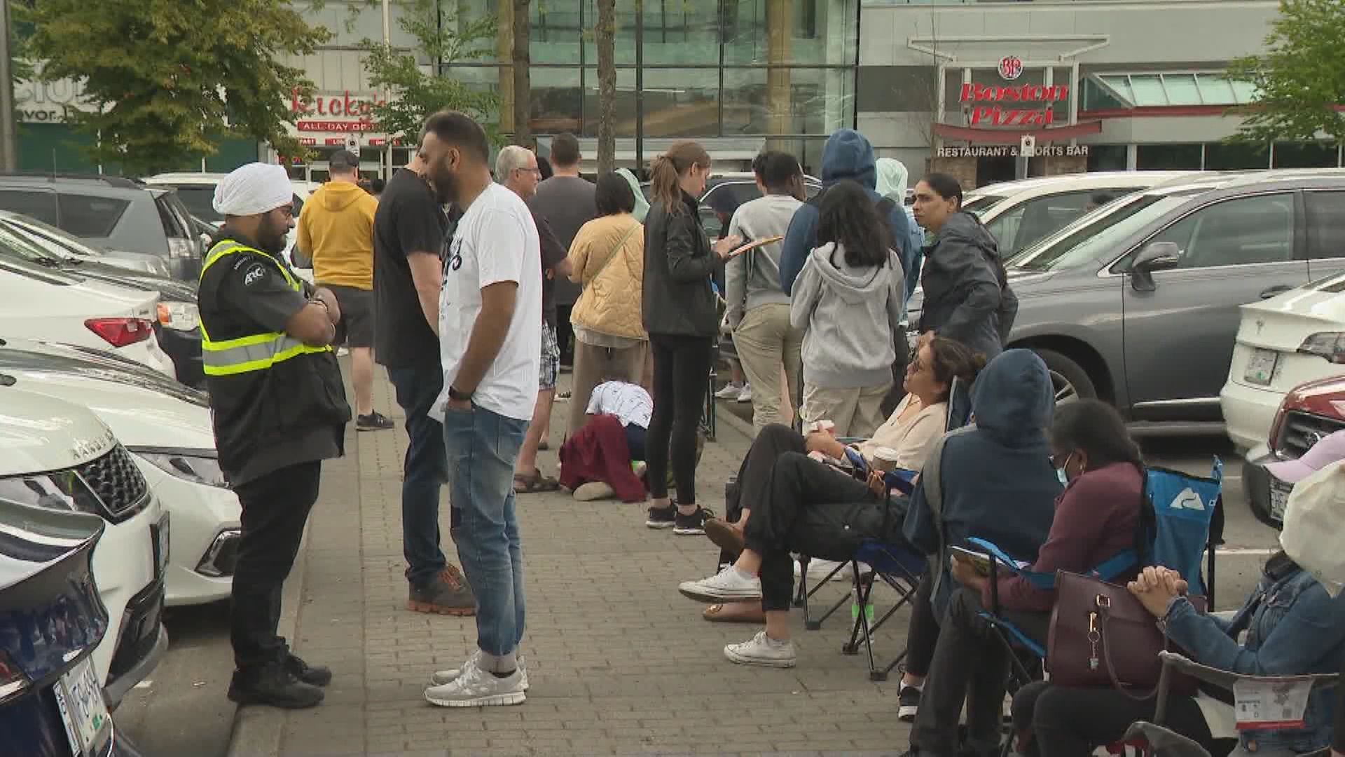 Long Waits Continue At B C Passport Office Despite Government Pledge   6P IRISH PASSPORT 