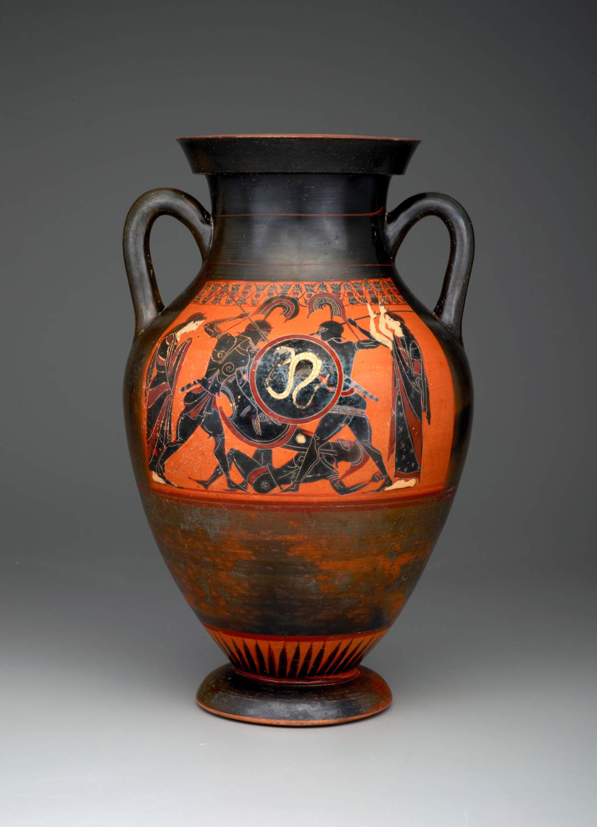 A 6th century Greek amphora that was displayed at the Dallas Museum of Art before it was destroyed Wednesday. The amphora depicts a battle between the Greek hero Achilles and Prince Memnon of Ethiopia during the Trojan war.