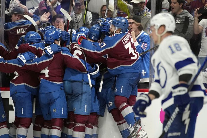 Avalanche beat Lightning in OT to open Stanley Cup Final