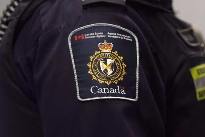 CBSA needs more customs officers as travel delays continue, union says