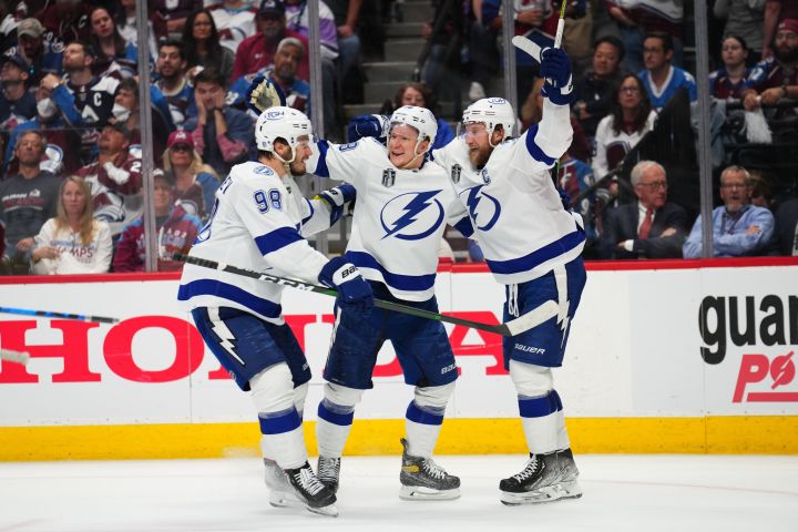 Tampa Bay Lightning win 3-2 over Colorado Avalanche in Game 5 of Stanley Cup final