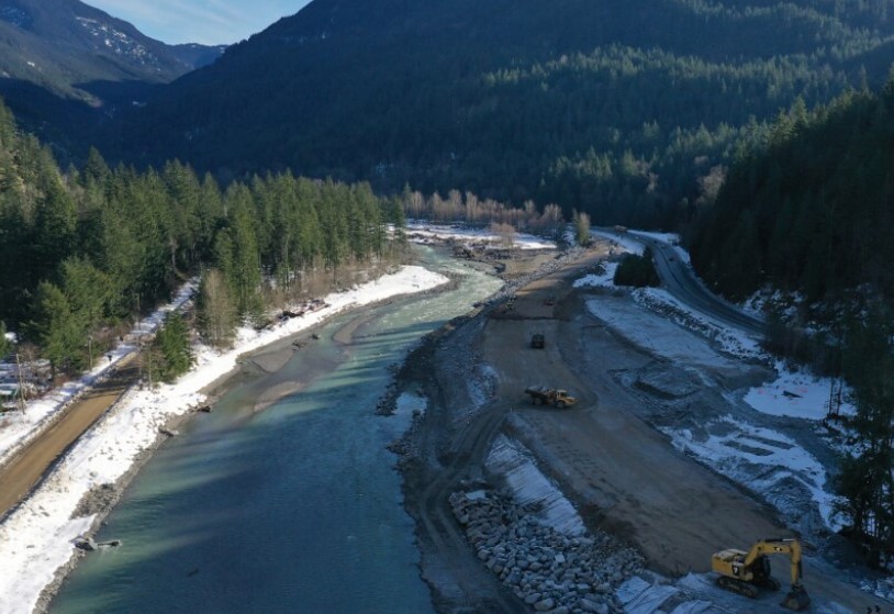 In a Thursday morning statement, the ministry said the contract for development and early construction work on sections of the Coquihalla between Hope and Merritt has been awarded to KEA5, a joint venture between Peter Kiewit and Sons and Emil Anderson Construction.