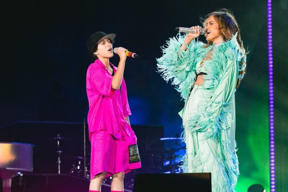 Jennifer Lopez and her child Emme Muñiz perform Christina Perri's "A Thousand Years" at Dodger Stadium on June 16.