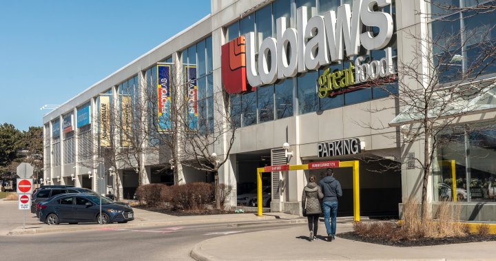 Loblaw to remove single-use plastic shopping bags from stores in early 2023