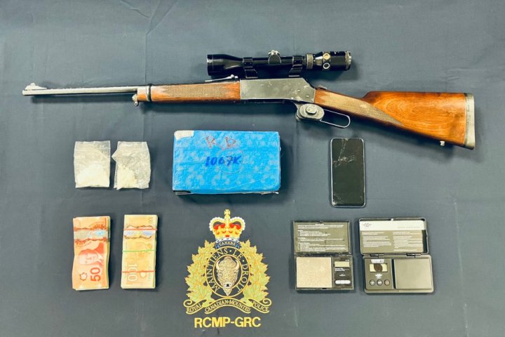 N.B. RCMP seize rifle, drugs and cash in alleged trafficking bust
