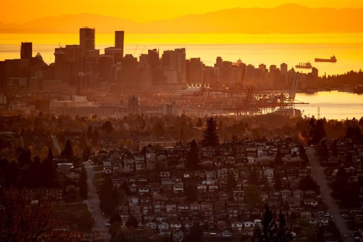 B.C. braces for heat wave, expected to last all week