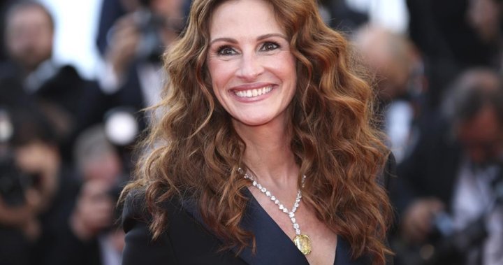 Julia Roberts says Martin Luther King Jr. and wife paid hospital bill for her birth