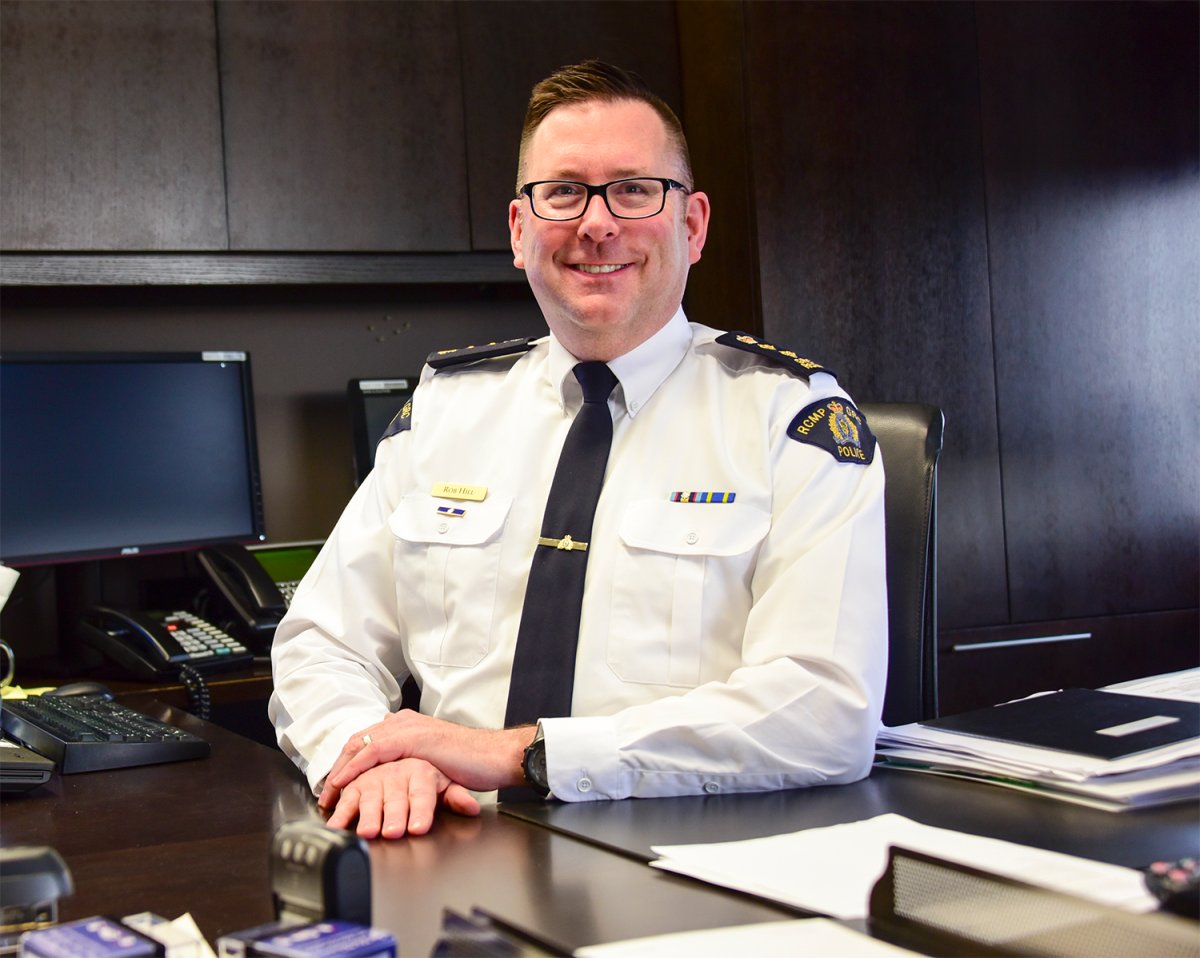 Assistant commissioner Rob Hill is leaving Manitoba to head up Alberta's Mounties.
