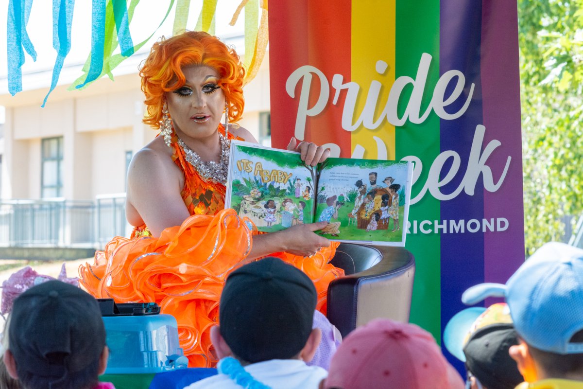 Drag Queen Storytime - image