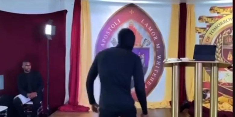 NY bishop and wife robbed in $400K jewelry heist during live sermon
