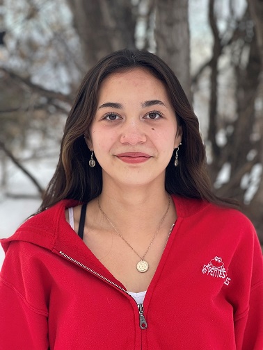 Naveah Severight , 14.