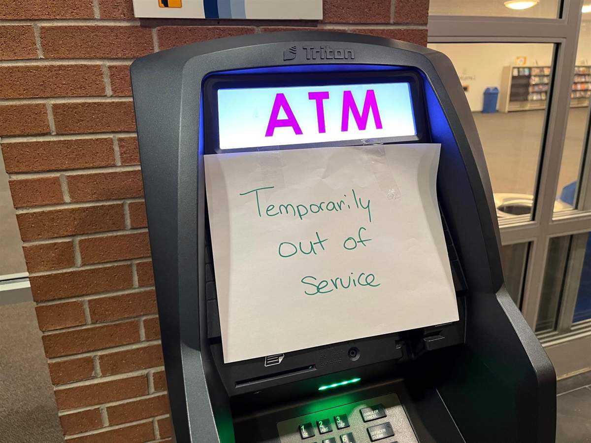 An ATM outside of the London, Ont., Public Library that is “temporarily out of service” due to the ongoing Rogers internet, phone and Interac outages on Friday, July 8, 2022.