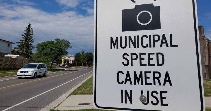 如果多伦多市政府的车辆收到超速摄像头罚单，谁来付款？