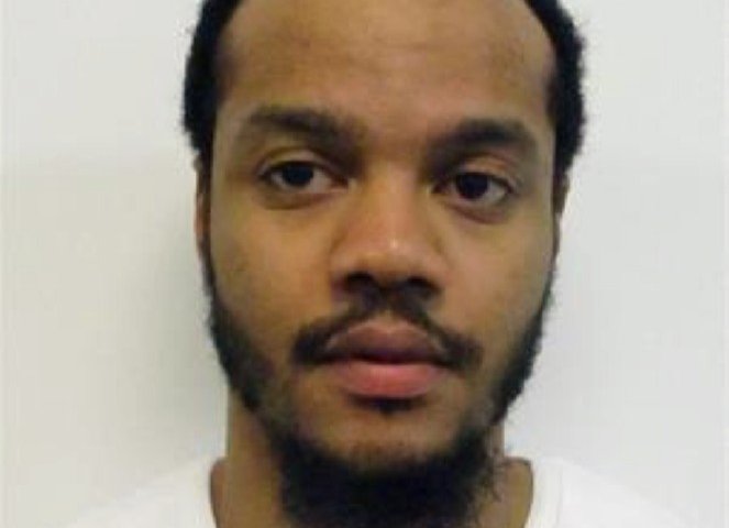 Police looking for man wanted on Canada-wide warrant, known to frequent Toronto area